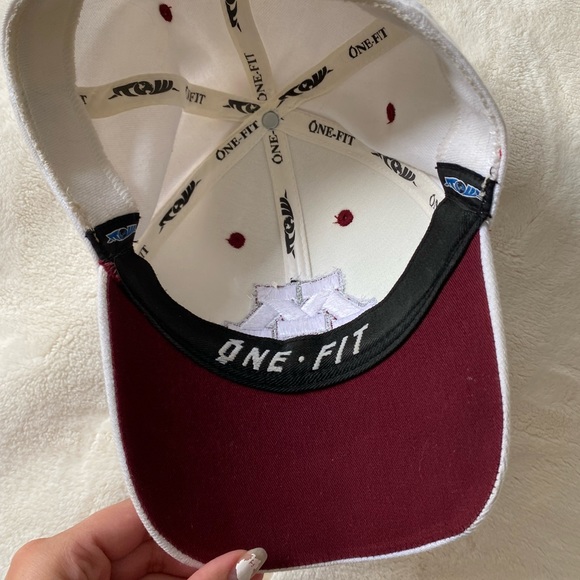 UMN Gophers Hat - Picture 3 of 7